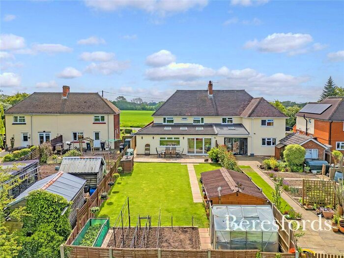3 Bedroom Semi-Detached House For Sale In Stagden Cross Villas, High Easter, CM1