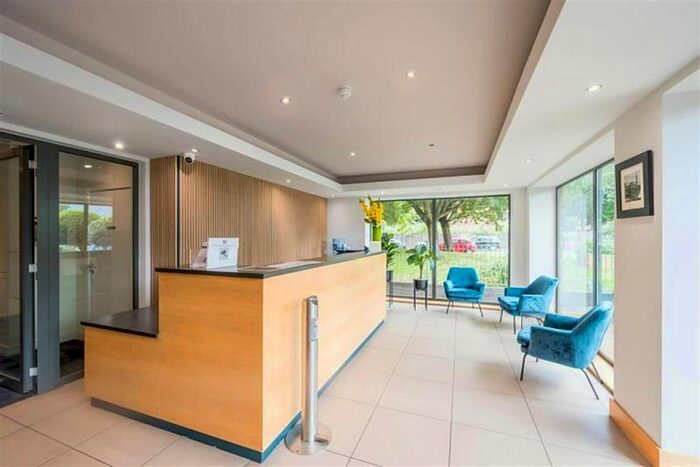 1 Bedroom Flat To Rent In St William's Court, Gifford Street, Kings Cross, London, N1