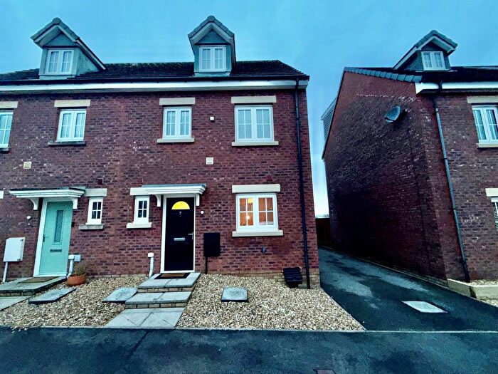 4 Bedroom Semi Detached House For Sale In Lonydd Glas, Llanharan, Pontyclun, CF72