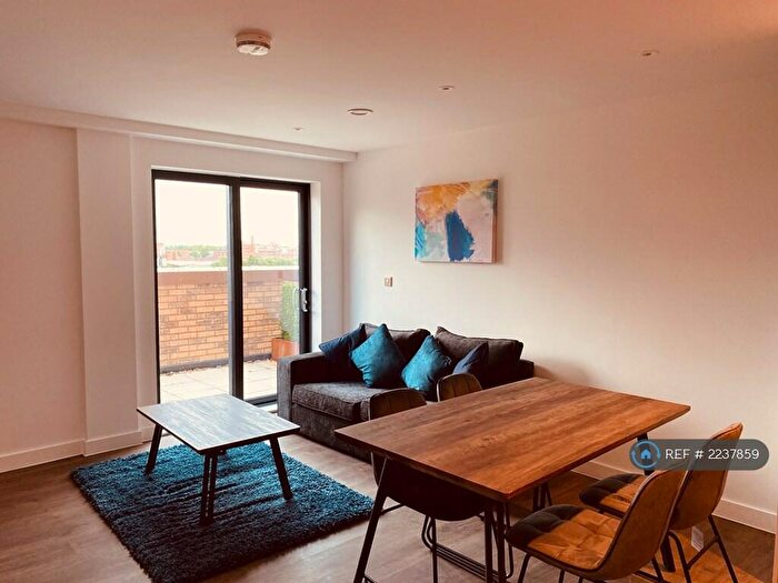1 Bedroom Flat To Rent In Worral Street, Salford, Manchester, M5