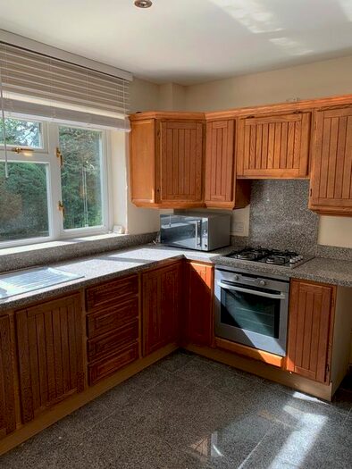 5 Bedroom Detached House To Rent In Birch Grove, Tadworth, KT20