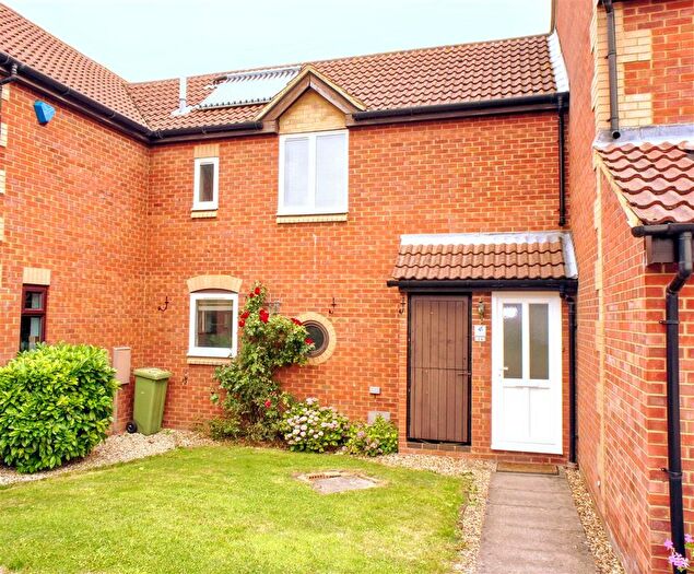 2 Bedroom Terraced House To Rent In Wellfield Court, Willen, Milton Keynes, MK15