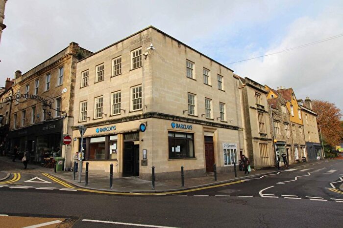 2 Bedroom Flat To Rent In Cork Street, Frome, BA11