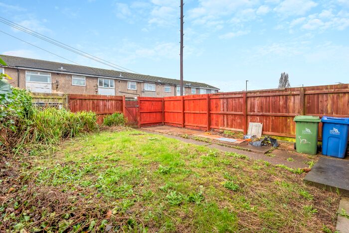 3 Bedroom Terraced House For Sale In Fountains Avenue, Grimsby, Lincolnshire, DN37