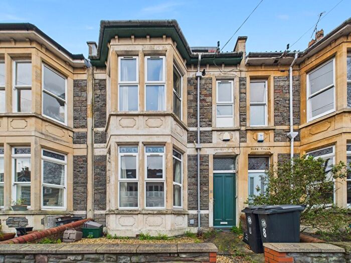 2 Bedroom Maisonette To Rent In Sefton Park Road, St Andrews, BS7