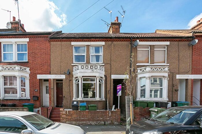 3 Bedroom Terraced House To Rent In Gladstone Road, Watford, WD17