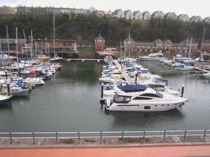 2 Bedroom Flat To Rent In St James House, Llwyn Passat, Penarth Marina, CF64