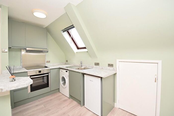 Studio To Rent In Chichester Court, Kings Road, Harrow, Greater London, HA2