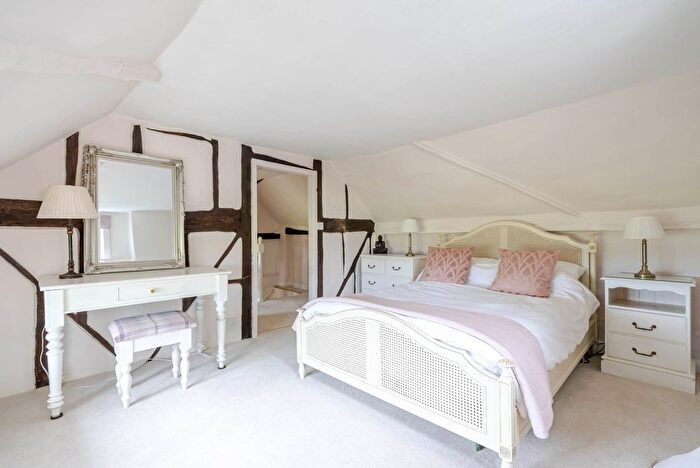 4 Bedroom Detached House For Sale In Manor Road, Oving, HP22