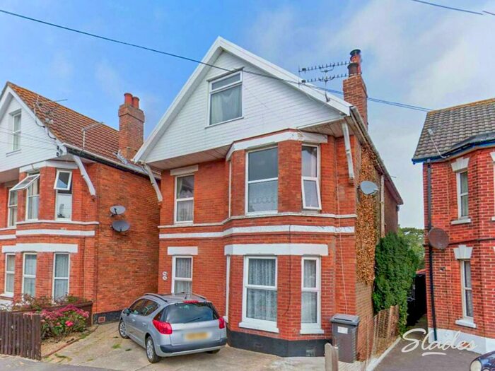 2 Bedroom Flat To Rent In Wolverton Road, Boscombe, Bournemouth, BH7