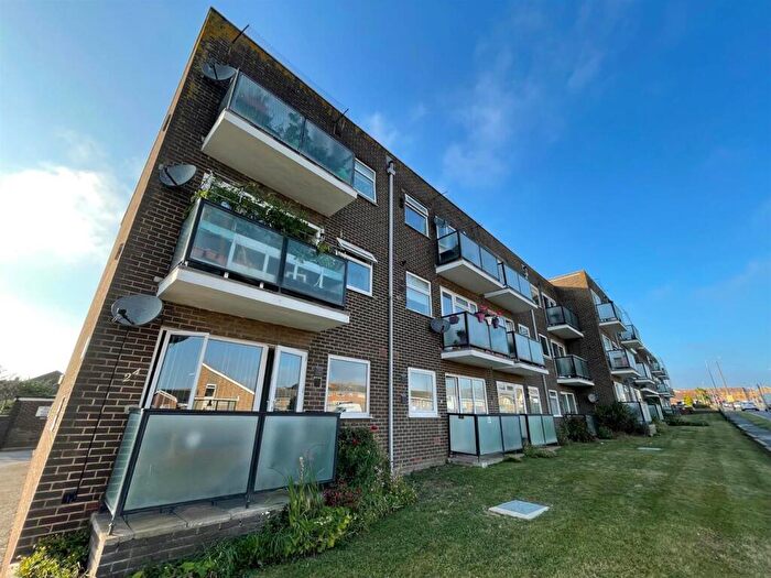 1 Bedroom Flat To Rent In Sutton Avenue, Peacehaven, BN10