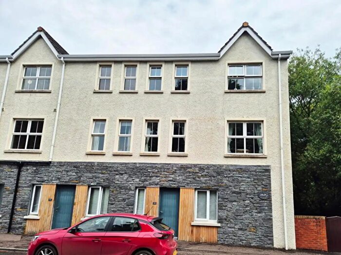 2 Bedroom 2nd Floor Apartments For Sale In Apt Fountain Court, Circular Road, Coleraine, BT52
