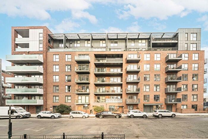 1 Bedroom Flat To Rent In Singapore Road, London, W13