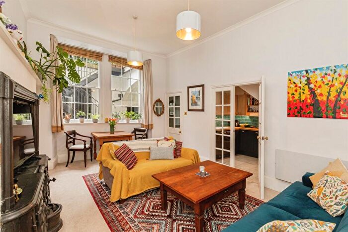 1 Bedroom Flat For Sale In Grosvenor Place, Bath, BA1