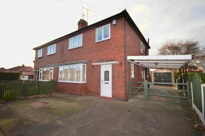 3 Bedroom Semi-Detached House To Rent In Long Crest, Pontefract, WF8