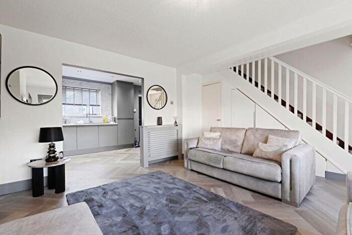 2 Bedroom End Of Terrace House For Sale In Jubilee Terrace, Johnstone, PA5