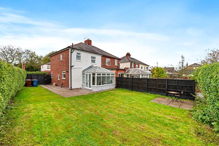 3 Bedroom Semi-Detached House For Sale In Studholme Avenue, Penwortham, PR1