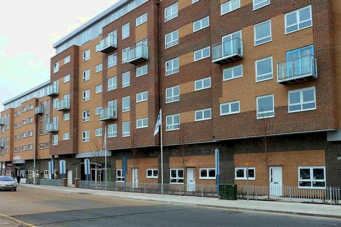 1 Bedroom Flat To Rent In Cherrydown East, Basildon SS16