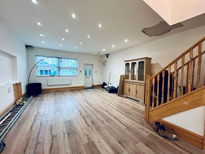 1 Bedroom Flat To Rent In Goff's Lane, Cheshunt, EN7