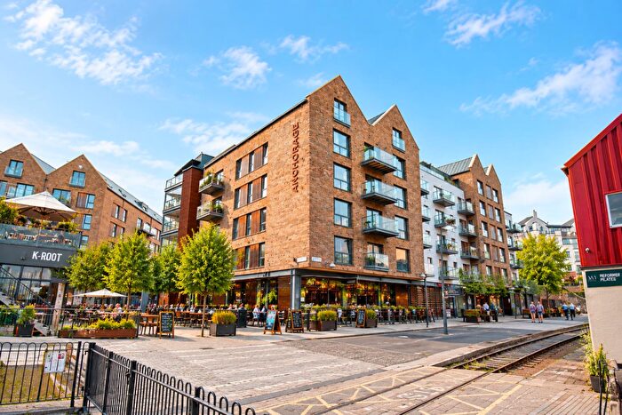1 Bedroom Flat For Sale In Anchorage Development, Bristol Harbourside Offered For Sale With No Onward Chain., BS1
