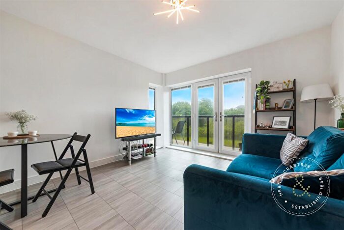 1 Bedroom Apartment For Sale In River House, Rhodri Morgan Way, The Mill, Canton, Cardiff, CF11