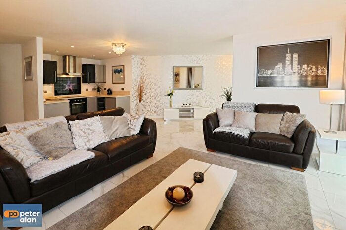 1 Bedroom Flat For Sale In Landmark Place, Cardiff, CF10