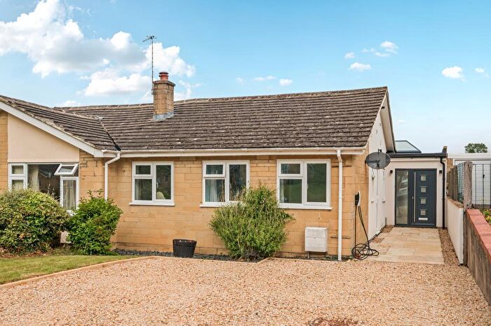 3 Bedroom Semi-Detached Bungalow For Sale In Charlbury, Oxfordshire, OX7