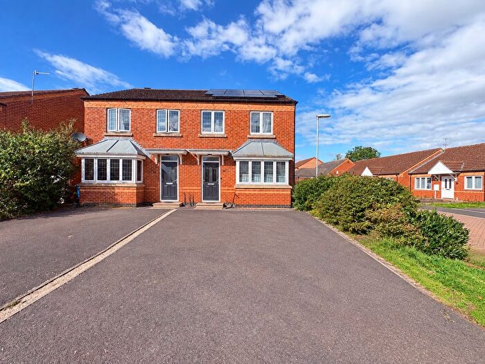 3 Bedroom Semi-detached House For Sale In Newton Drive, Cherry Willingham, LN3