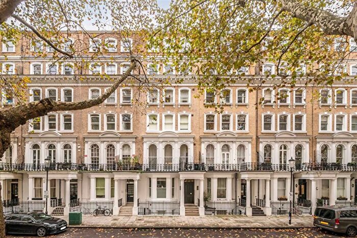 1 Bedroom Flat To Rent In Beaufort Gardens, Chelsea, SW3