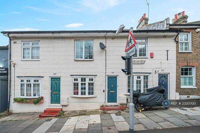 2 Bedroom Terraced House To Rent In Shooters Hill, London, SE18