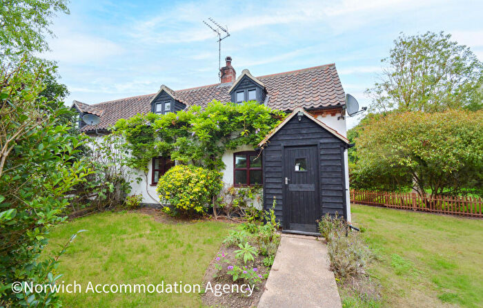 2 Bedroom Cottage To Rent In Mill Road, Dilham, NR28