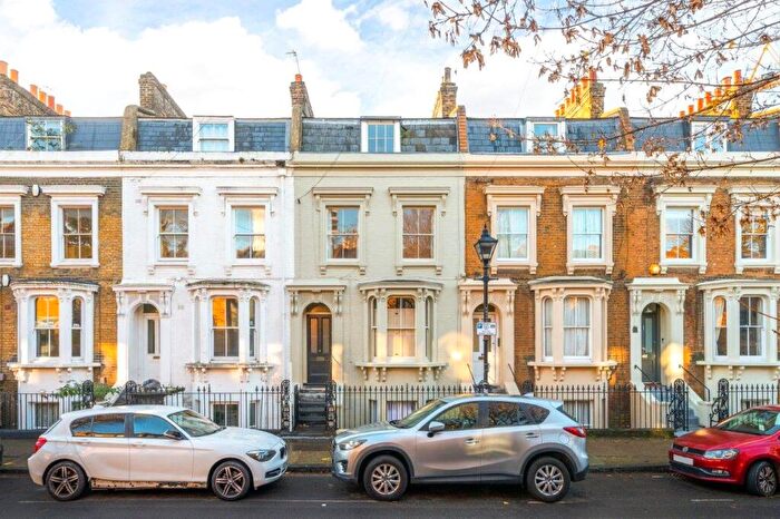 4 Bedroom House For Sale In Tomlins Grove, Bow, London, E3