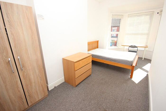 7 Bedroom Terraced House To Rent In Langdale Road, Liverpool, Merseyside, L15