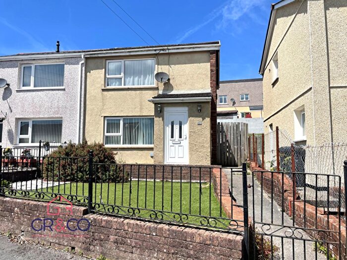 3 Bedroom Property To Rent In Howy Road, Ebbw Vale, NP23