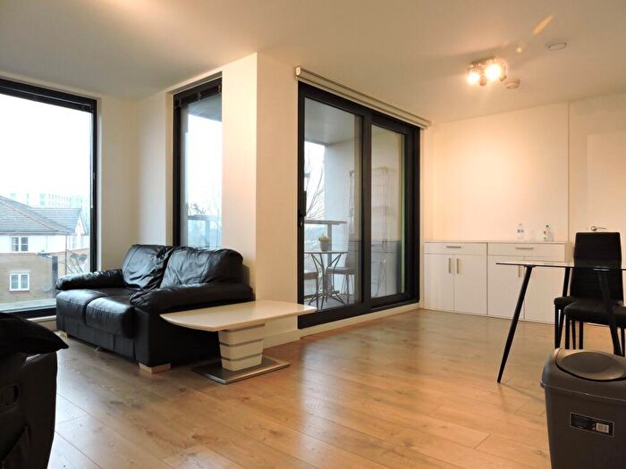 2 Bedroom Apartment For Sale In Verney Road, Bermondsey, London, SE16