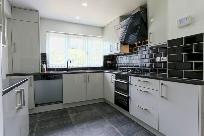 3 Bedroom Semi-Detached House To Rent In Nursery Road, Taplow, SL6