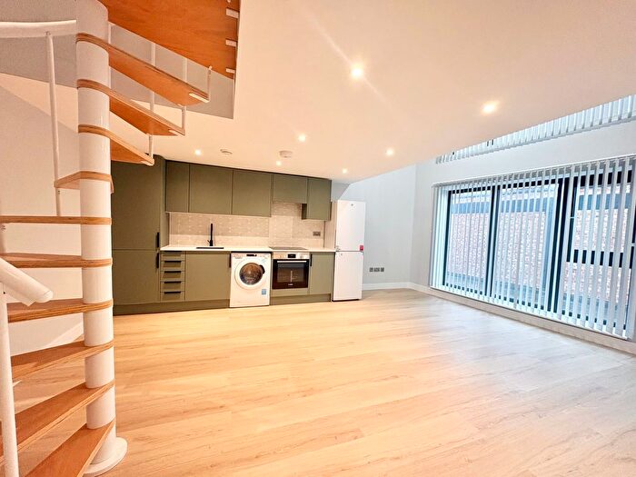 1 Bedroom Property To Rent In London Road, Waterlooville, PO7