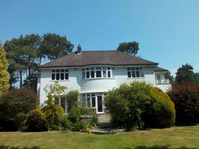 4 Bedroom Detached House To Rent In Canford Cliffs Road, Canford Cliffs, Poole, BH13