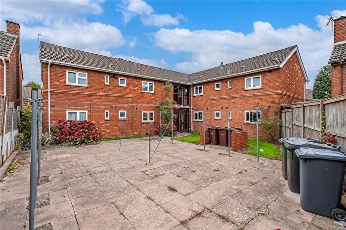 2 Bedroom Flat For Sale In Winster Road, East Park, Wolverhampton, West Midlands, WV1