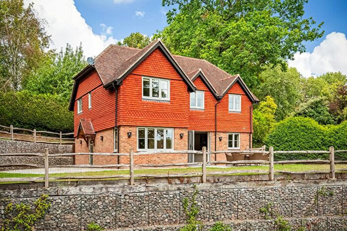 3 Bedroom Detached House To Rent In Square Drive, Haslemere, West Sussex, GU27