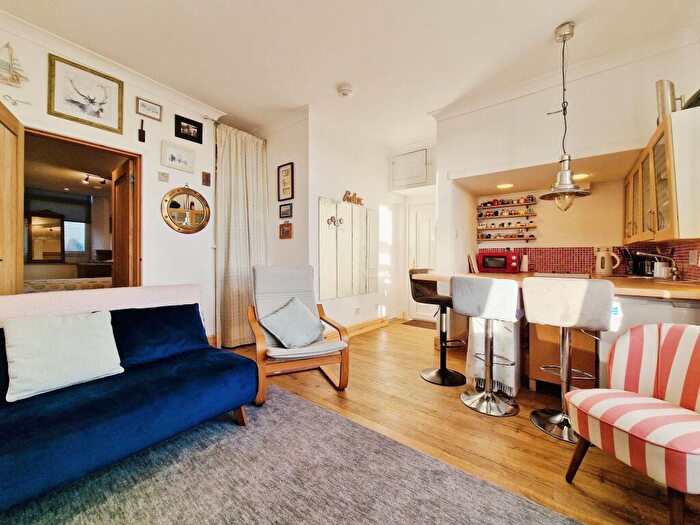 1 Bedroom Flat For Sale In Glasgow Street, Isle Of Cumbrae, KA28
