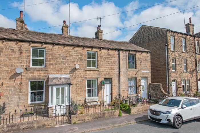 2 Bedroom Cottage For Sale In Spring Terrace, Lothersdale, BD20