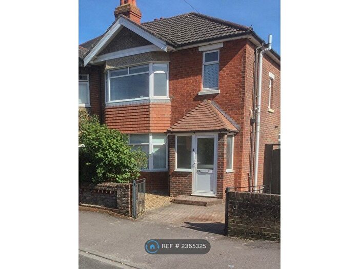 3 Bedroom Semi-Detached House To Rent In Wilton Crescent, Southampton, SO15