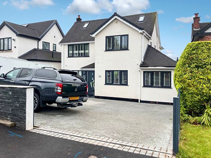 5 Bedroom Detached House To Rent In New Inn Lane, Trentham, Stoke-On-Trent, ST4