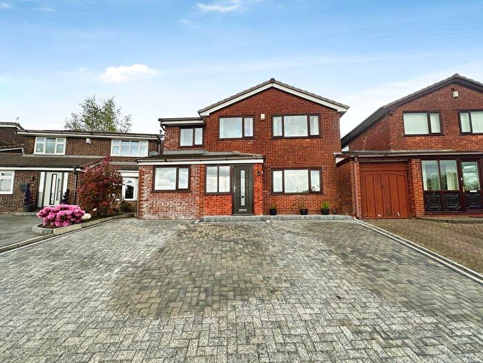 4 Bedroom Detached House For Sale In Hunstanton Drive, Bury, BL8