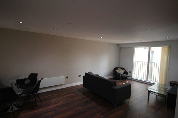 3 Bedroom Flat To Rent In The Assembly Cambridge Stree, Manchester, M1