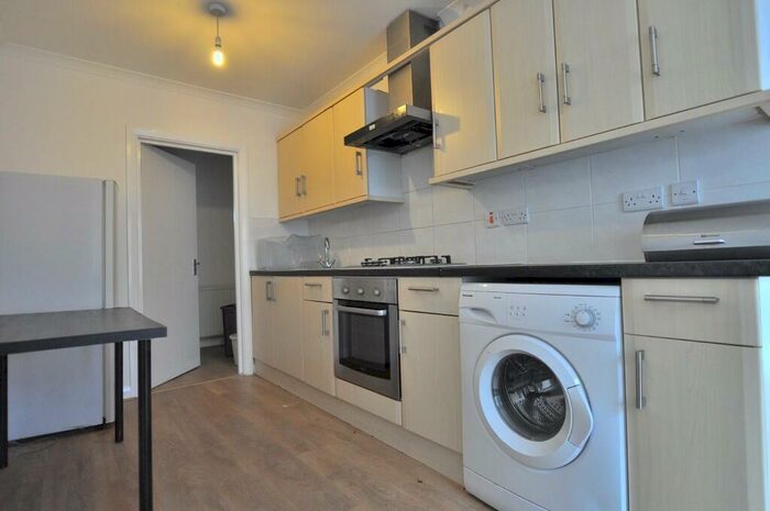 2 Bedroom Flat To Rent In Redchurch Street, London, E2