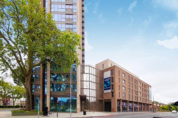 2 Bedroom Flat To Rent In Apex Gardens, , Tottenham, London, N15