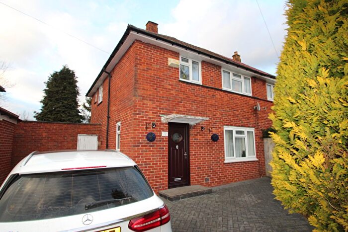 3 Bedroom Property To Rent In Homestead Way, Croydon, CR0