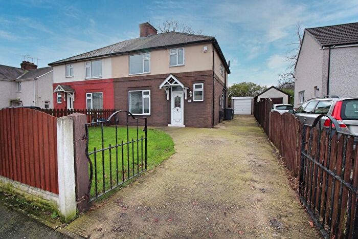 4 Bedroom Semi Detached House For Sale In Villa Road, Woodlands, Doncaster, DN6